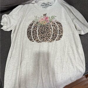 Women's Short Sleeve Graphic Tee - Cream